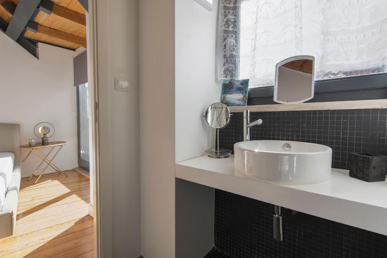 Bairro Alto Stunning Flat With Balcony By Lovelystay Lizbona Zewnętrze zdjęcie